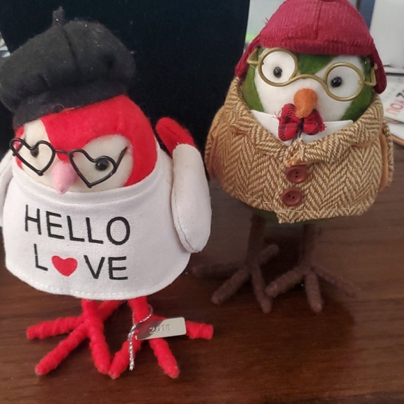 Other - PAIR OF CUTE CHICKS